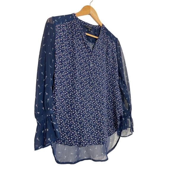 Lucky Brand Women's Small Navy Long Flare Sleeve V Neck Sheer Back Floral Blouse - Picture 2 of 7